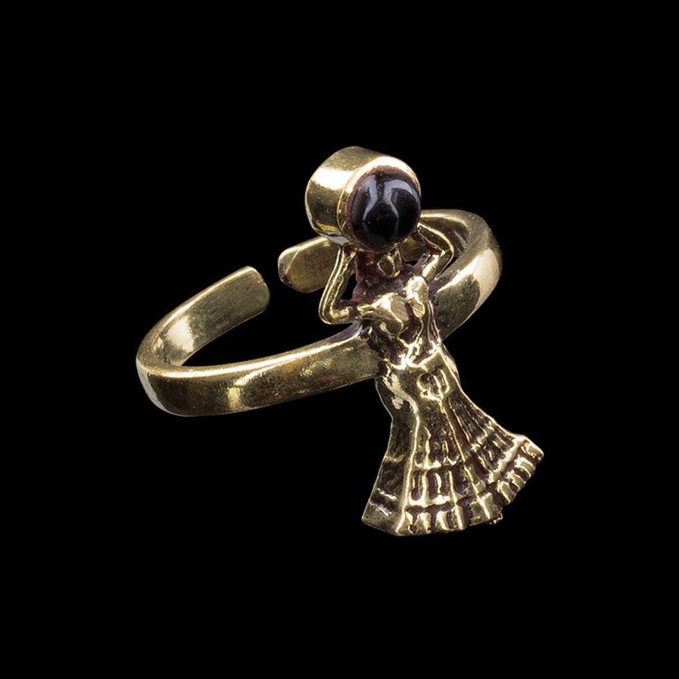Anello dei piedi in ottone Nefertari Onice nera 1 India